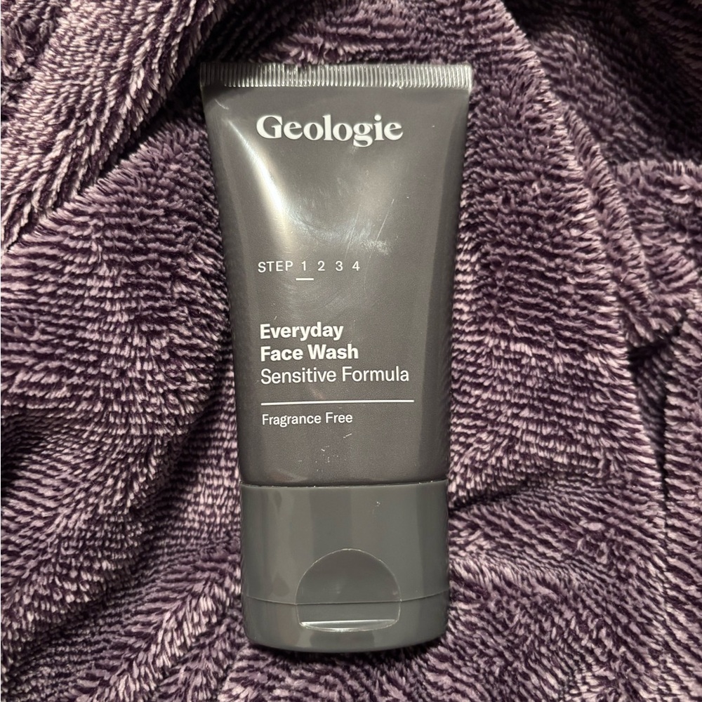 Geologie Step 1- Everyday Face Wash for Sensitive Skin. Still sealed